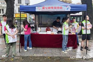 张琳芃赛前圆阵喊话：享受比赛保持冷静 今天的目标只有赢球